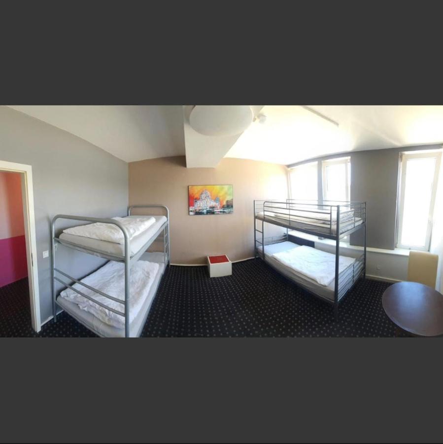 Isas Hostel Βερολίνο Εξωτερικό φωτογραφία