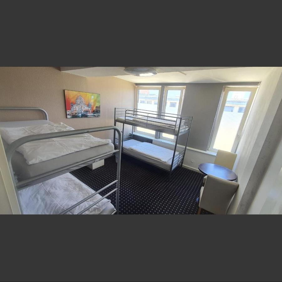 Isas Hostel Βερολίνο Εξωτερικό φωτογραφία