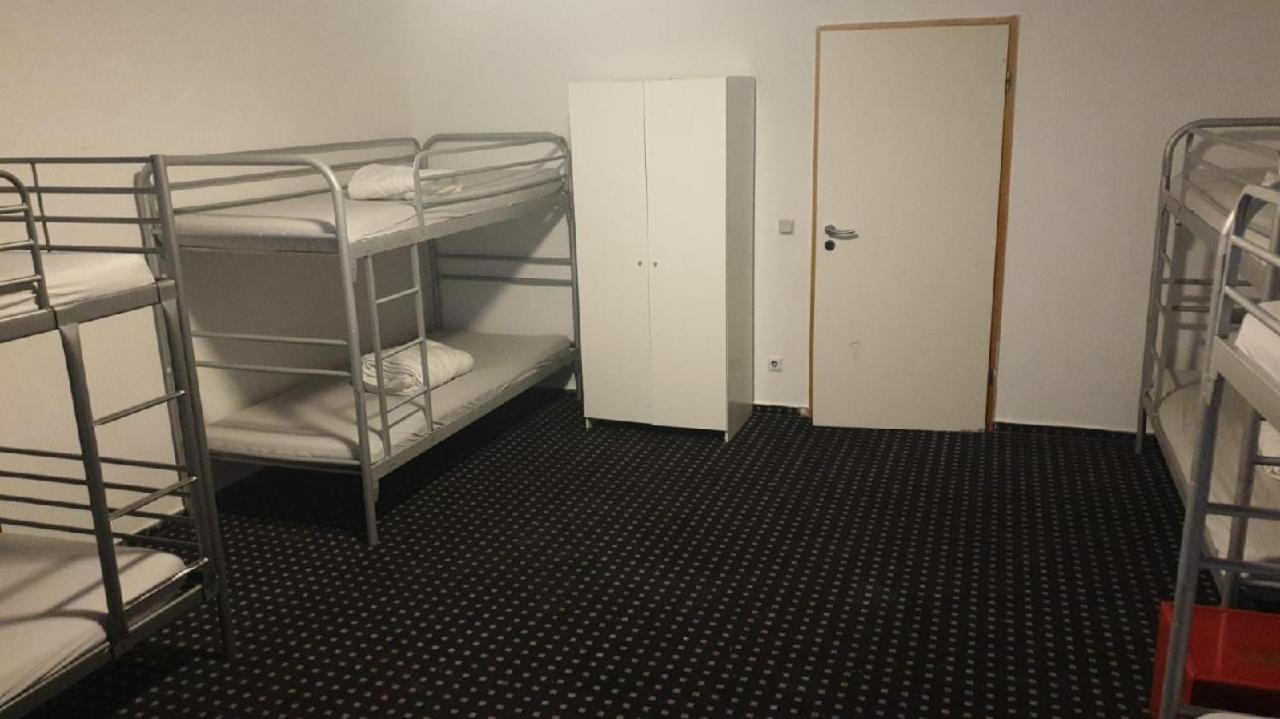 Isas Hostel Βερολίνο Εξωτερικό φωτογραφία